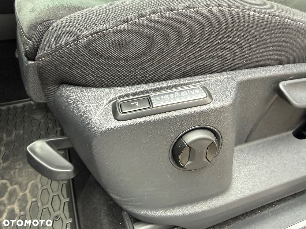 Volkswagen Tiguan 2.0 TSI 4Mot Elegance DSG - 26