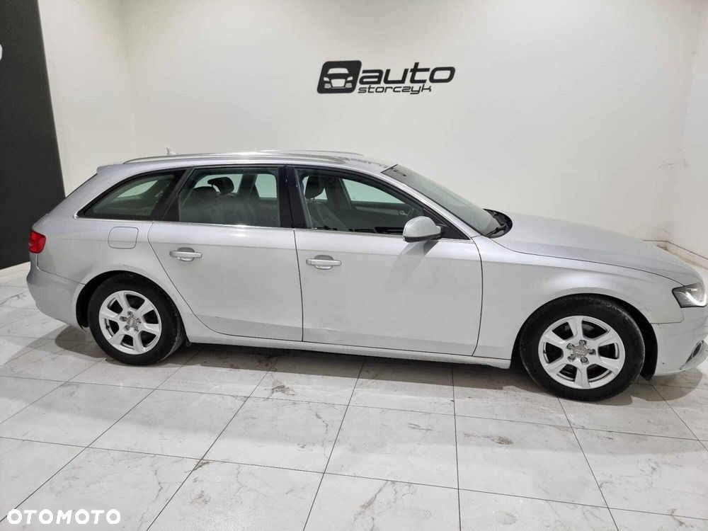 Audi A4 Avant - 10