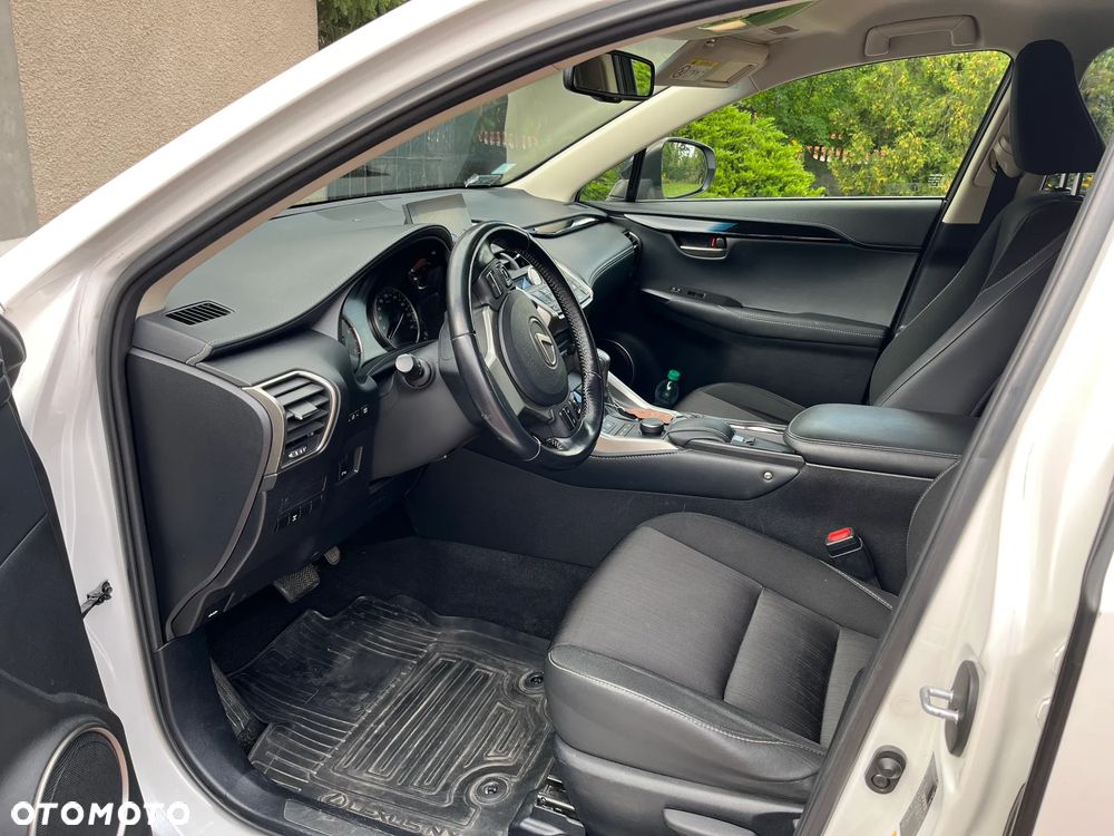 Lexus NX 200t Elite AWD - 10
