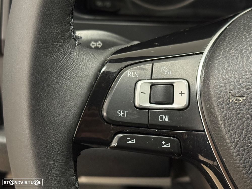VW TRANSPORTER 2.0 TDI KASTEN / 3 LUGARES / IVA DEDUTIVEL - 8