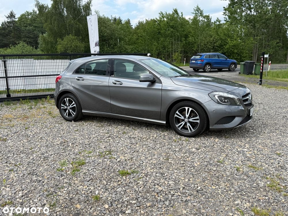 Mercedes-Benz Klasa A 180 (BlueEFFICIENCY) Urban - 4