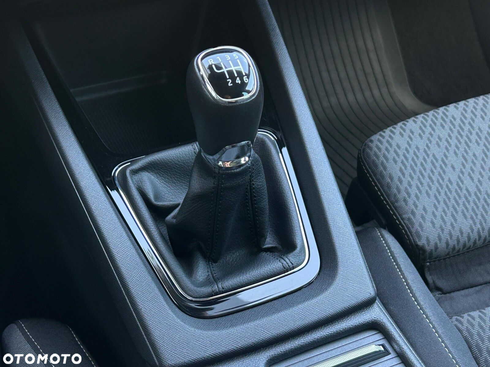 Skoda Octavia 1.5 TSI ACT Ambition - 23