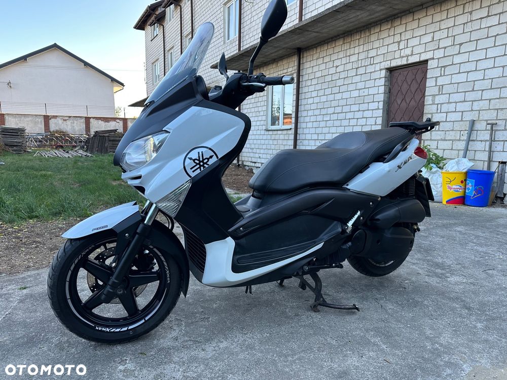 Yamaha X-max - 1