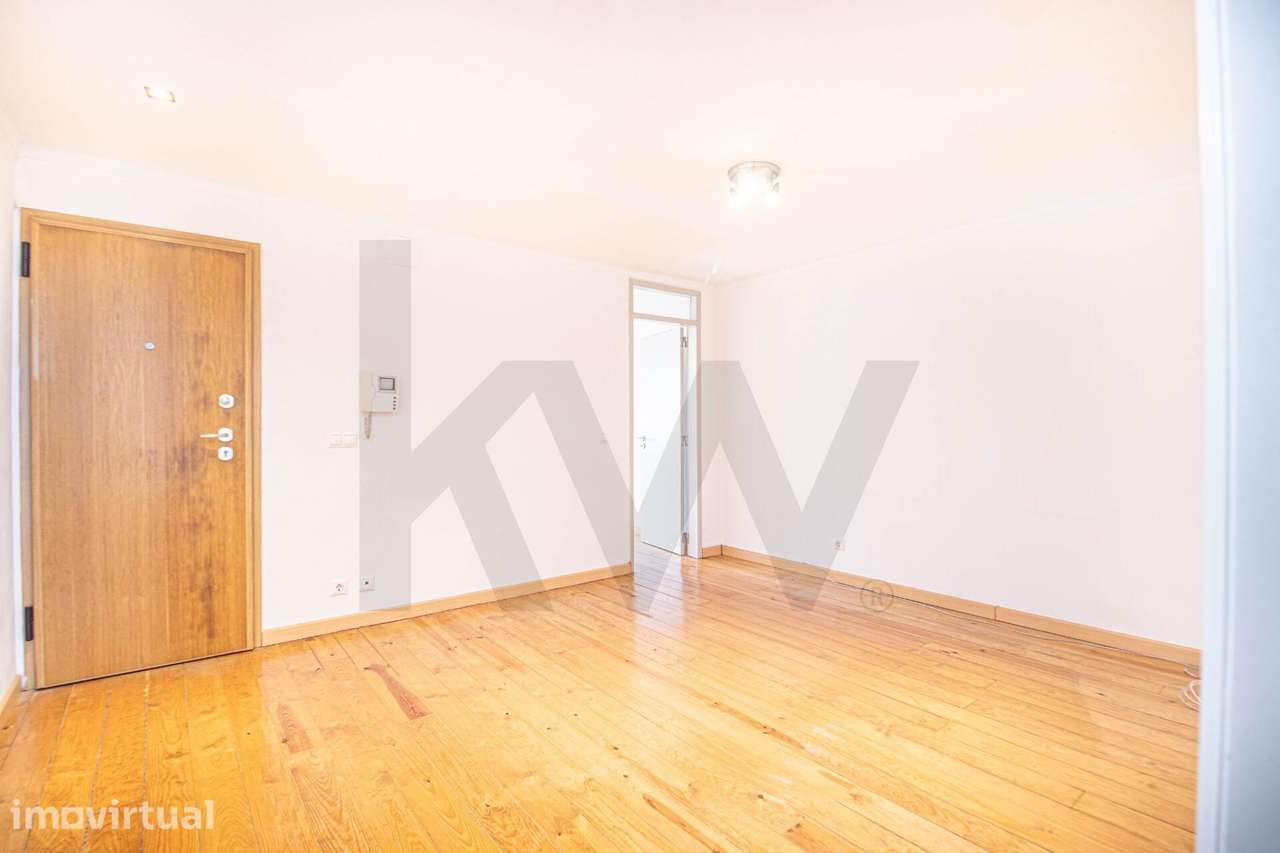 Apartamento T1+1 com Vista Deslumbrante para o Rio Tejo — Beato / Pich - Grande imagem: 4/26