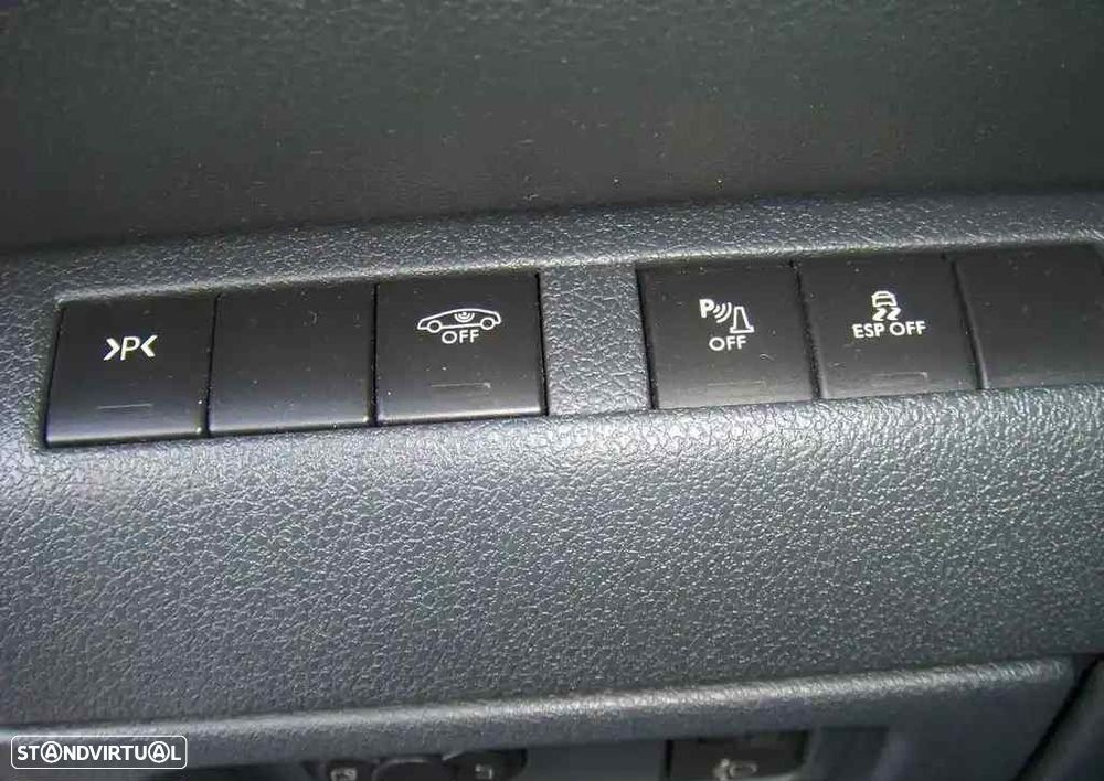 Peugeot 5008 1.6 HDi Executive JLL17 - 10