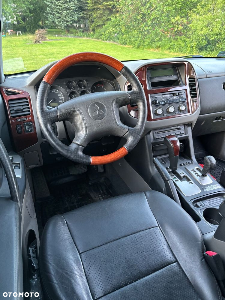 Mitsubishi Pajero 3.2 DID 5os (lea) - 21