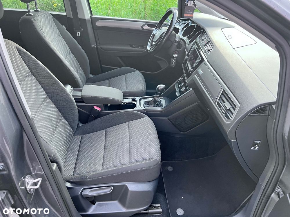 Volkswagen Touran 1.6 TDI SCR (BlueMotion Technology) DSG Comfortline - 28