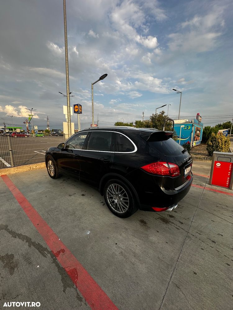Porsche Cayenne Turbo V8 4.8L Aut. - 24