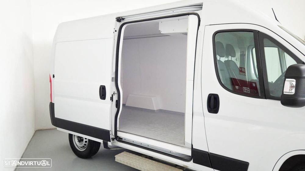 Peugeot Boxer 335 2.2 BHDI - 23
