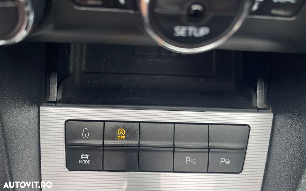 Skoda Octavia 2.0 TDI DSG Style - 10