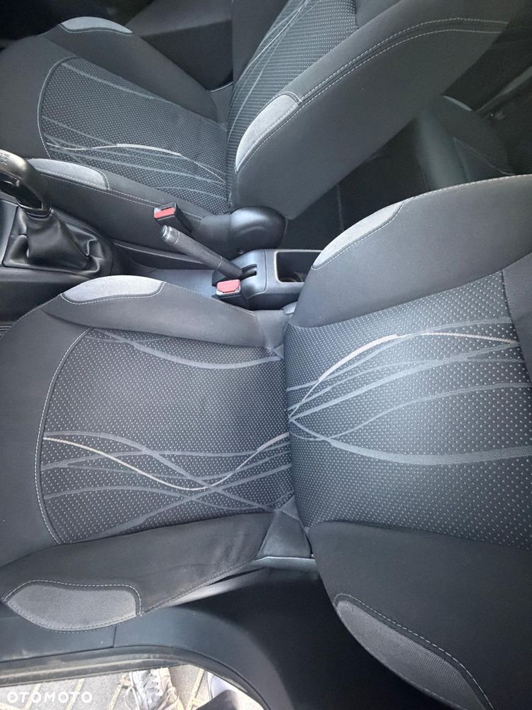 Peugeot 208 82 PureTech Style - 14