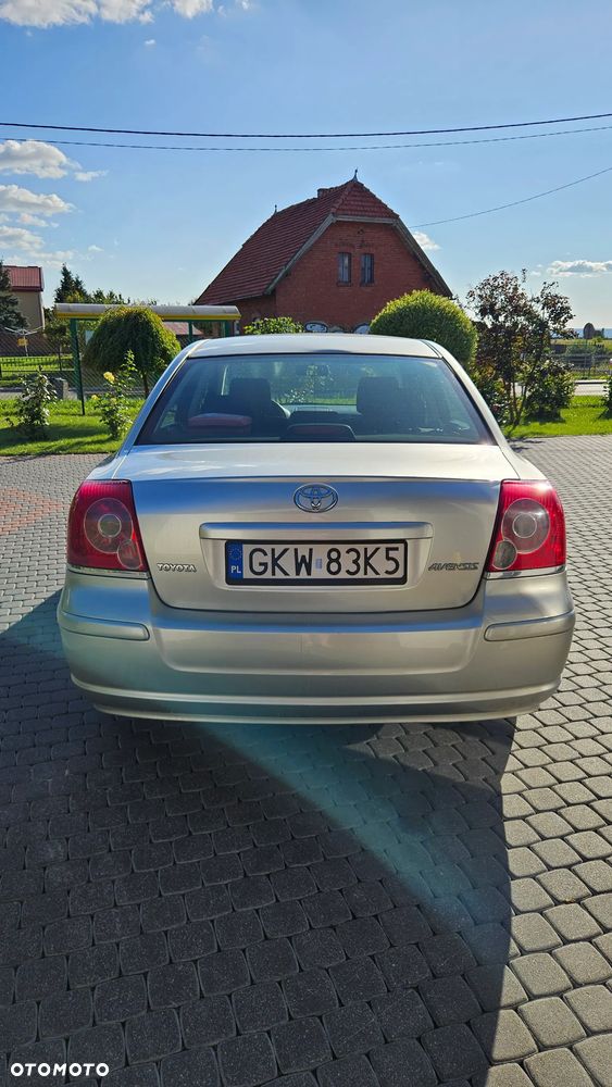 Toyota Avensis 1.8 VVT-i Terra - 13