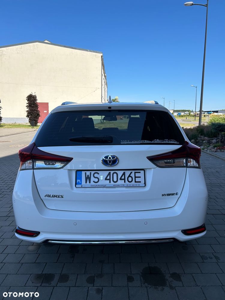 Toyota Auris Hybrid 135 Premium - 6