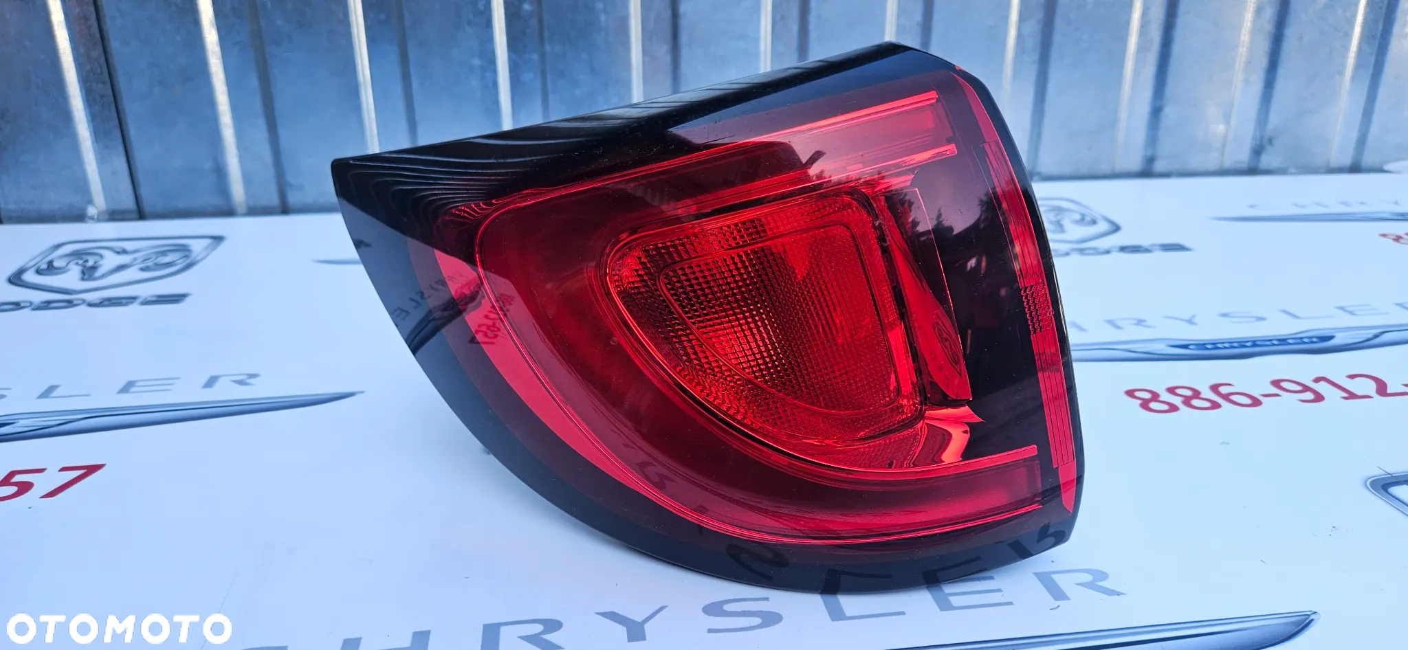 Chrysler Pacifica 2016-  Lampa tył lewy Lampa tylna lewa P68229027AB LED IDEALNA - 4