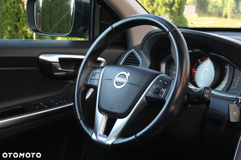 Volvo XC 60 D4 Drive-E Summum - 28