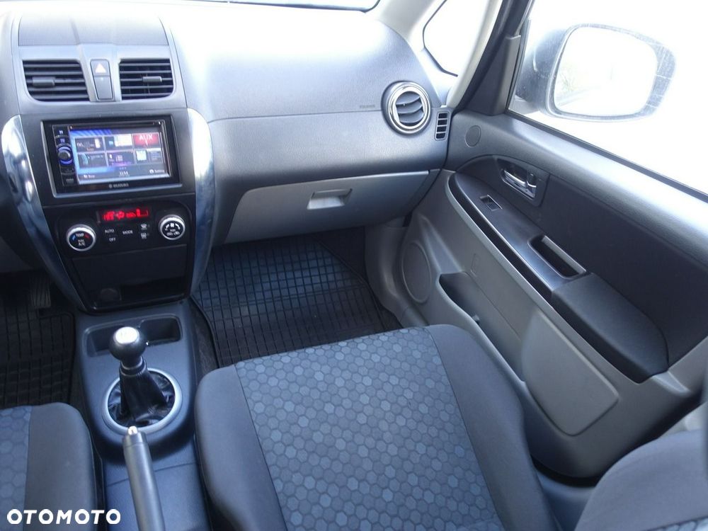 Suzuki SX4 1.6 VVT 4x4 Comfort - 21