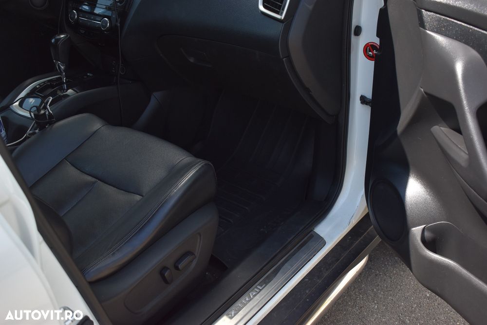 Nissan X-Trail 1.6L dCI Start/Stop XTRONIC Tekna - 22