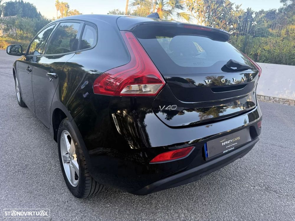 Volvo V40 2.0 D2 Kinetic - 7