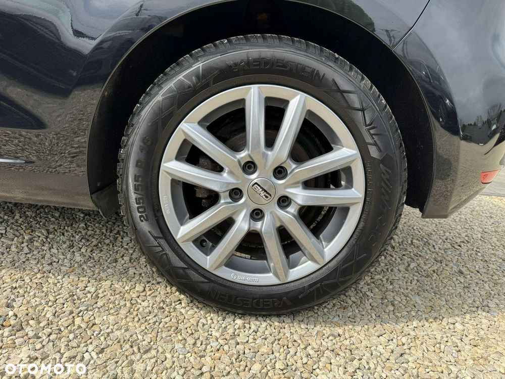 Volkswagen Golf 1.6 Trendline - 19