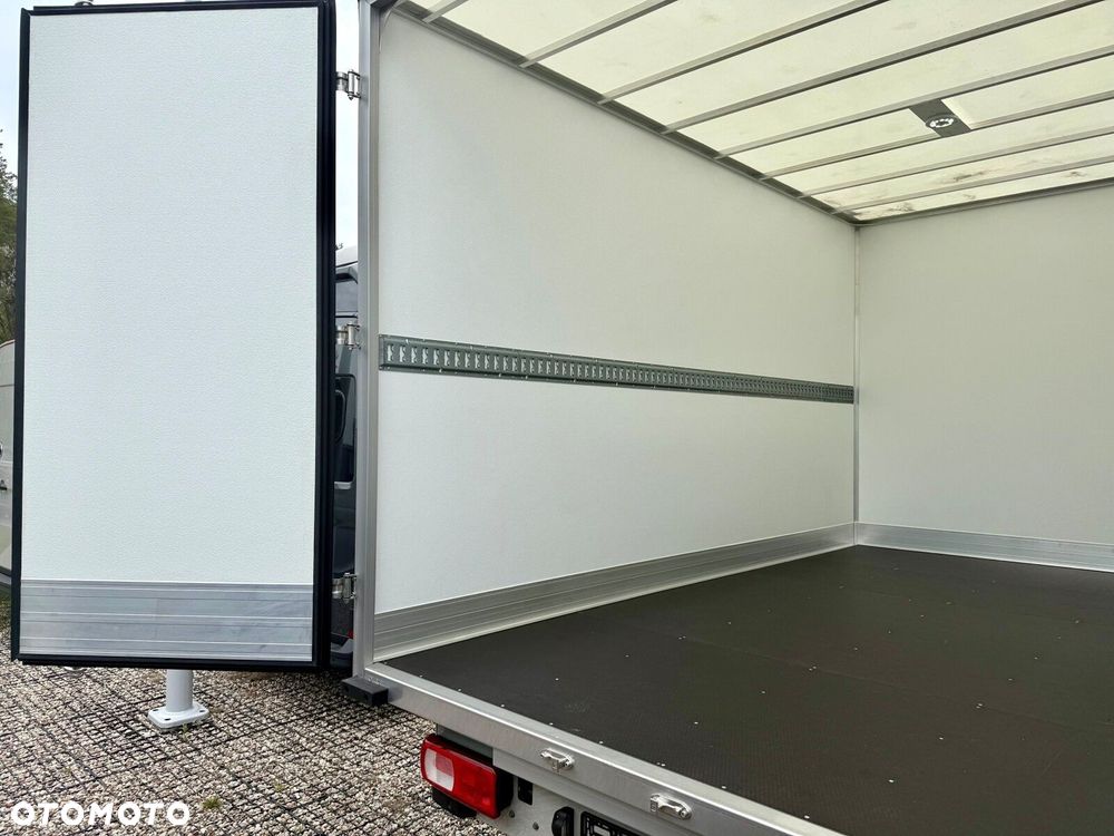 Volkswagen Crafter - 8