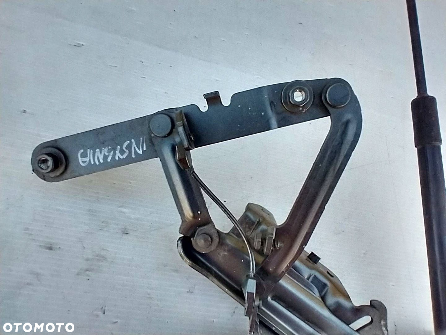 OPEL INSIGNIA II B 17- ZAWIASY MASKI PRZÓD SIŁOWNIKI 39126609 39126608 - 3