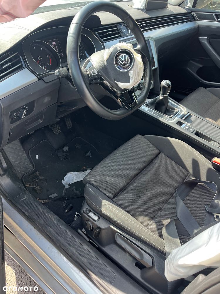 Volkswagen Passat 2.0 TDI BMT Comfortline - 6