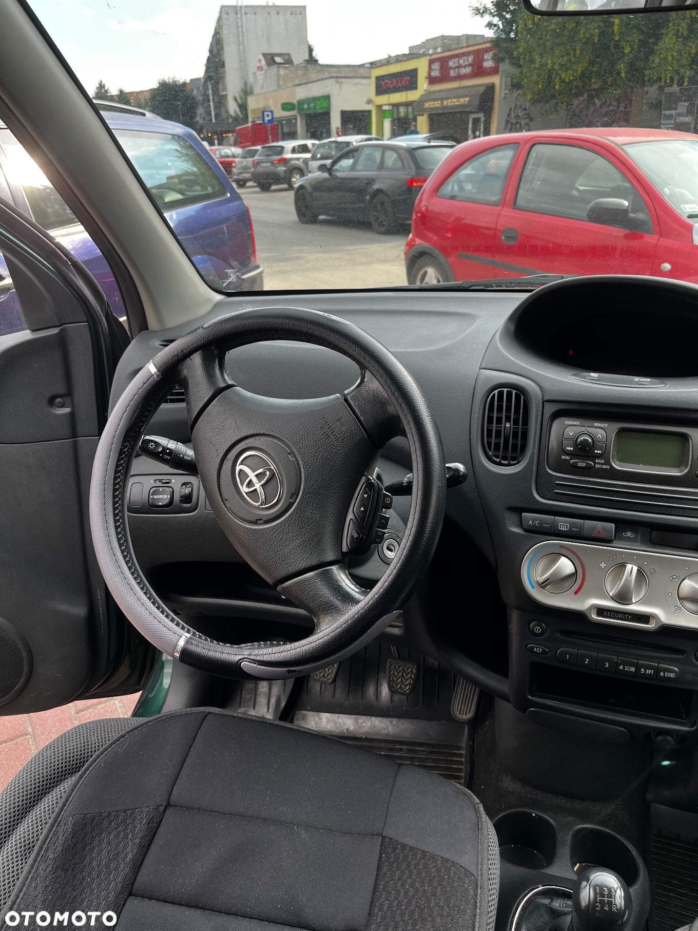 Toyota Yaris Verso 1.5 Sol - 10