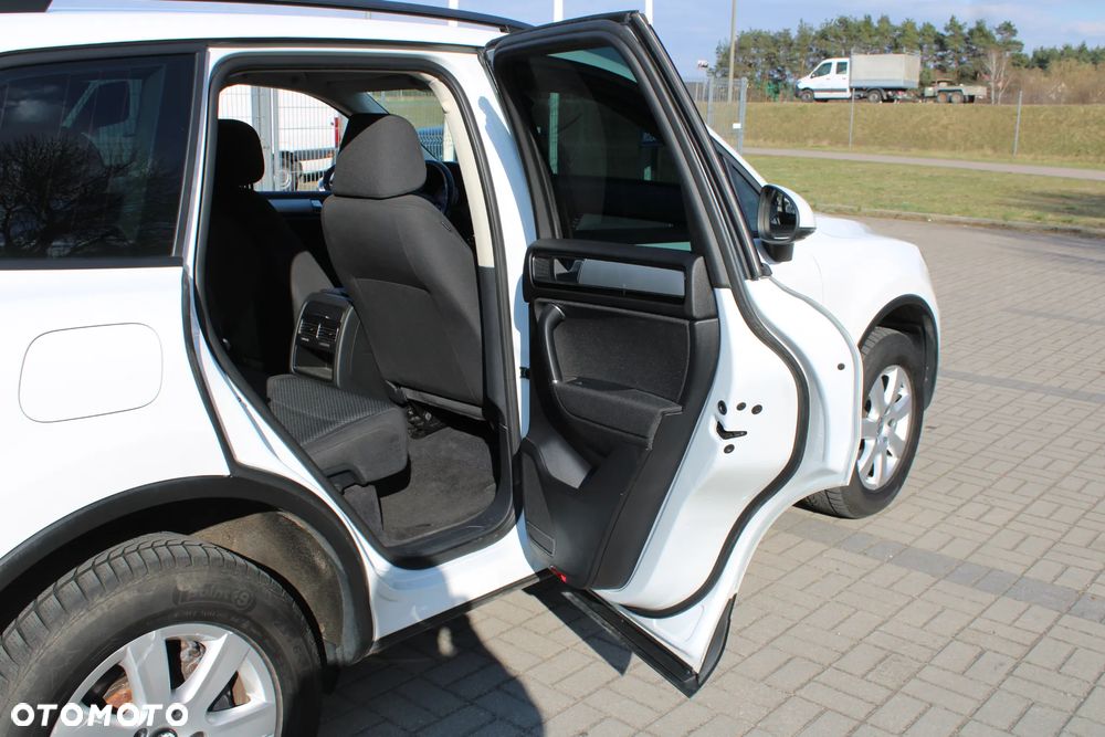 Volkswagen Touareg - 27