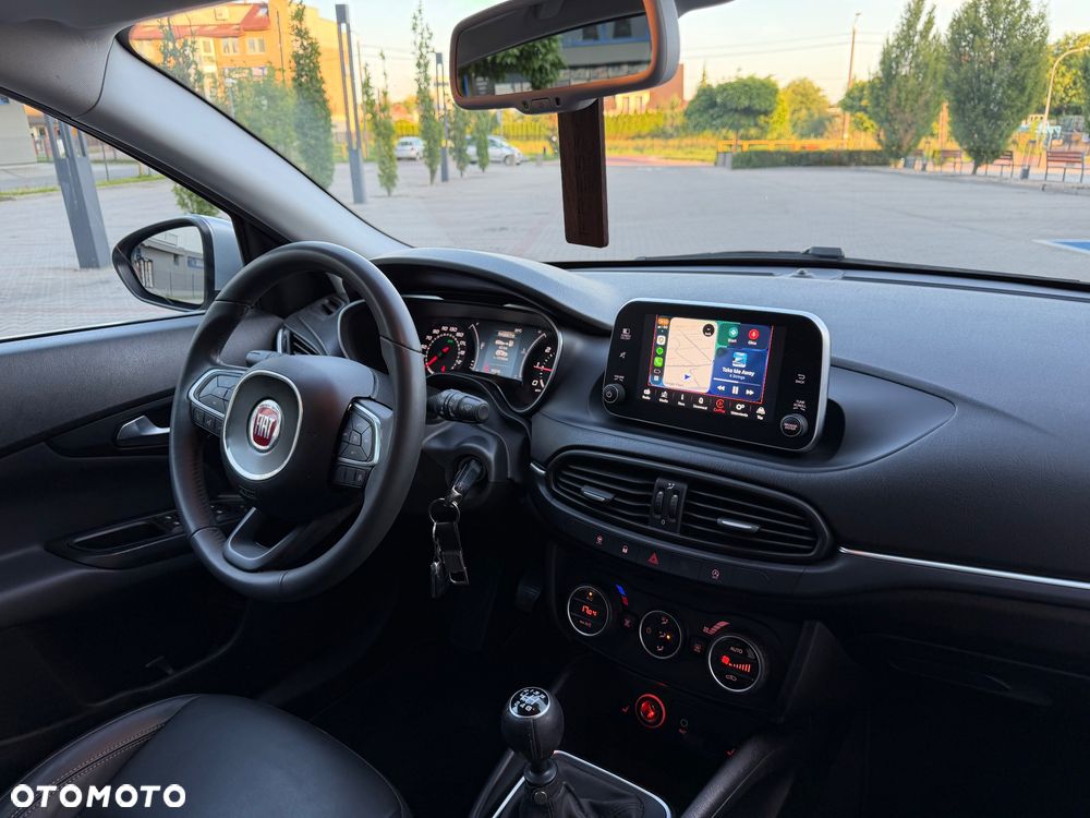 Fiat Tipo 1.4 T-Jet 16v Lounge EU6d - 16