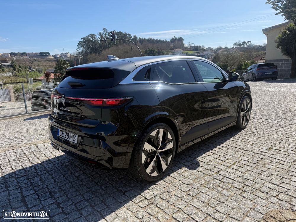 Renault Mégane E-Tech - 4