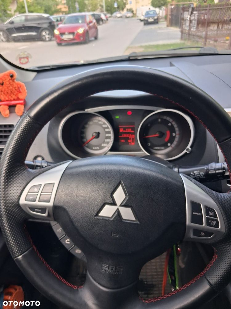 Mitsubishi Outlander 2.0 DID Intense - 9