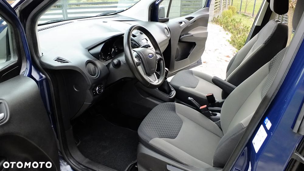 Ford Tourneo Courier 1.0 EcoBoost Trend - 15