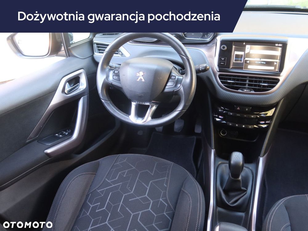 Peugeot 2008 - 9