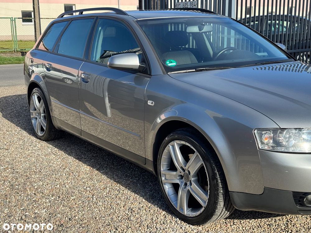Audi A4 Avant - 6