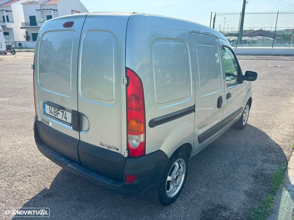 Renault Kangoo 1.5 dCI 70cv - JLL + AR CONDICIONADO - 28
