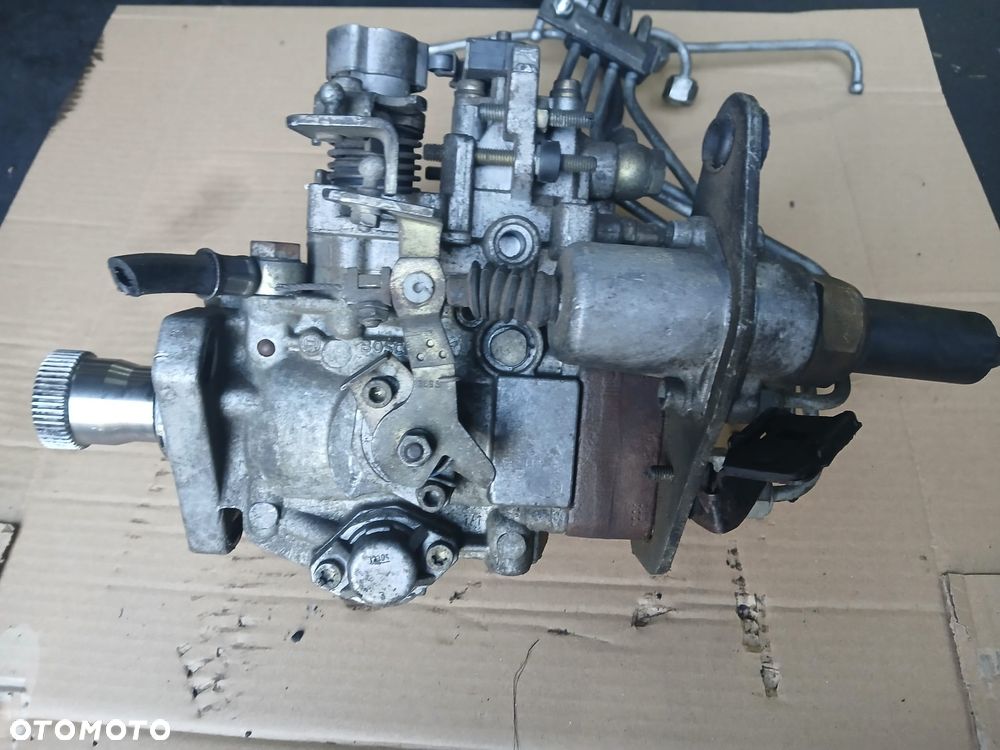 Pompa wtryskowa Iveco    Renault Fiat Peugeot 2.5 2.8 - 1
