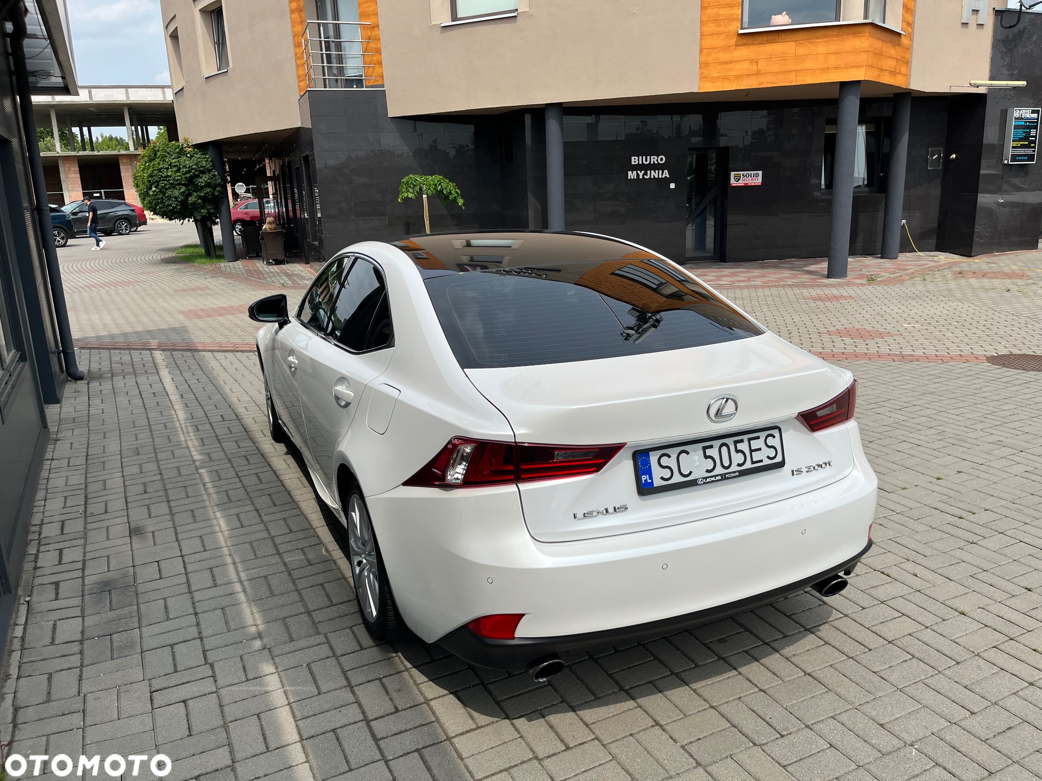 Lexus IS 200t Prestige - 28