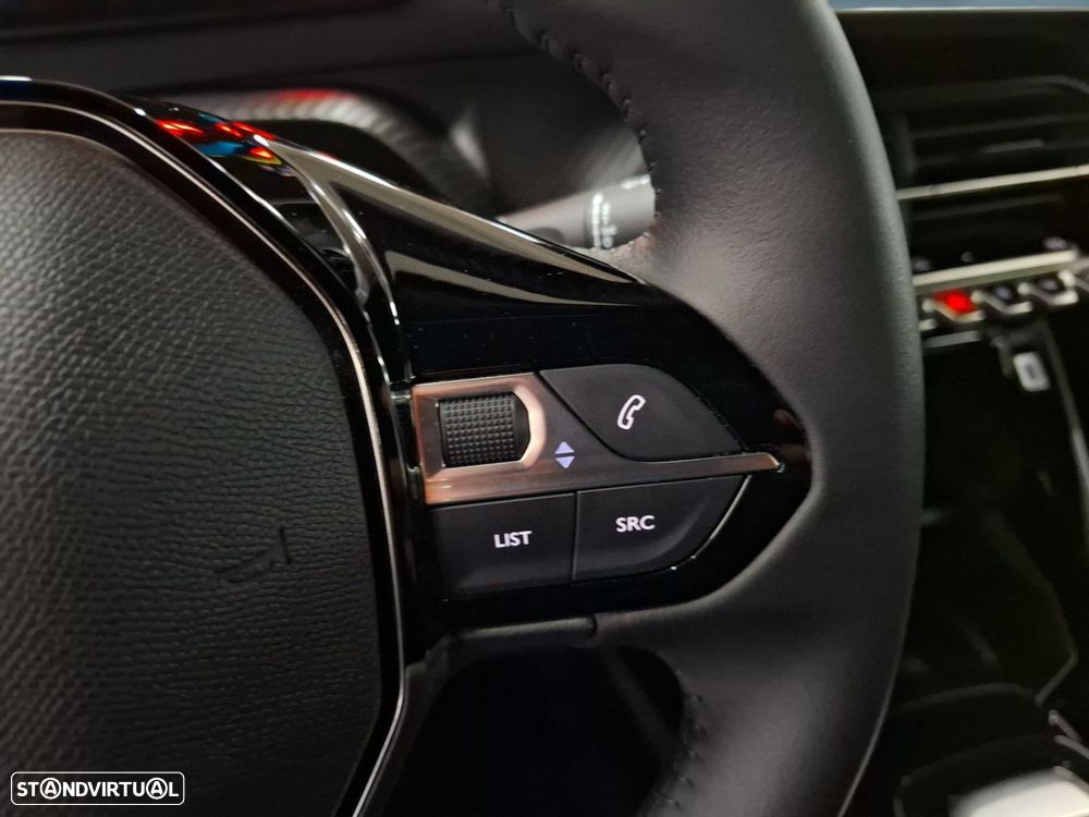 Peugeot e-2008 54 kWh Style - 17