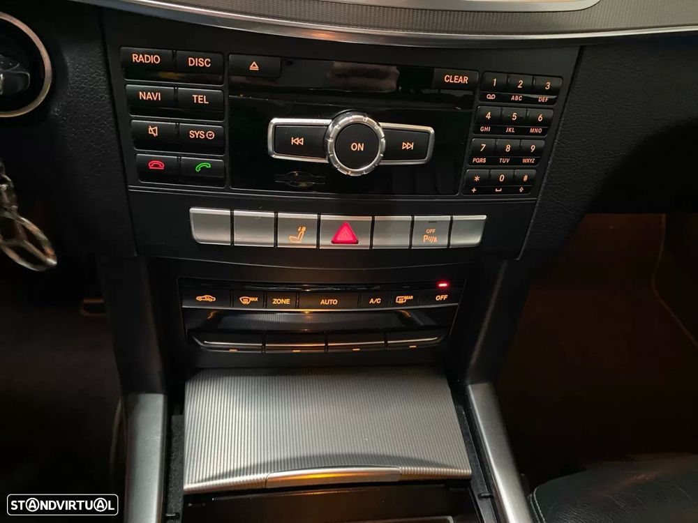Mercedes-Benz E 300 Bluetec Hybrid Avantgarde - 14