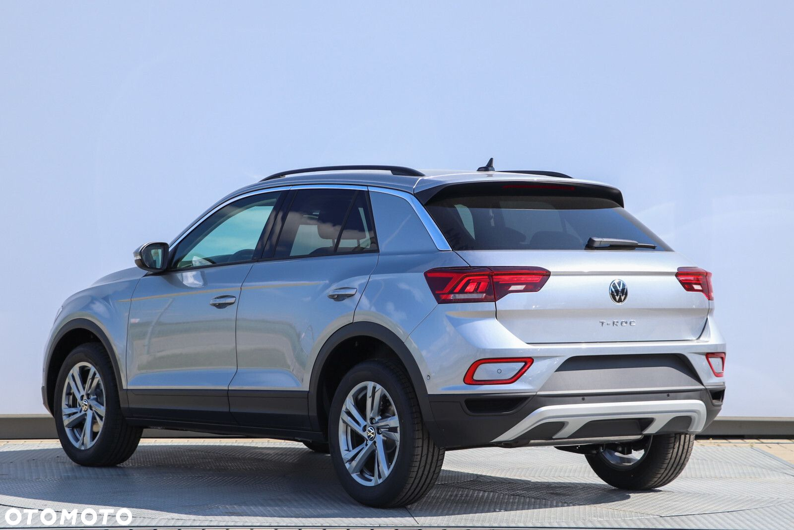 Volkswagen T-Roc - 3