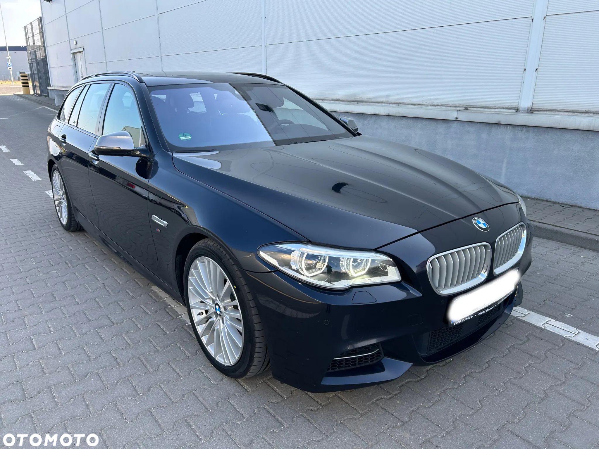 BMW Seria 5 M550d xDrive Touring Sport-Aut - 1