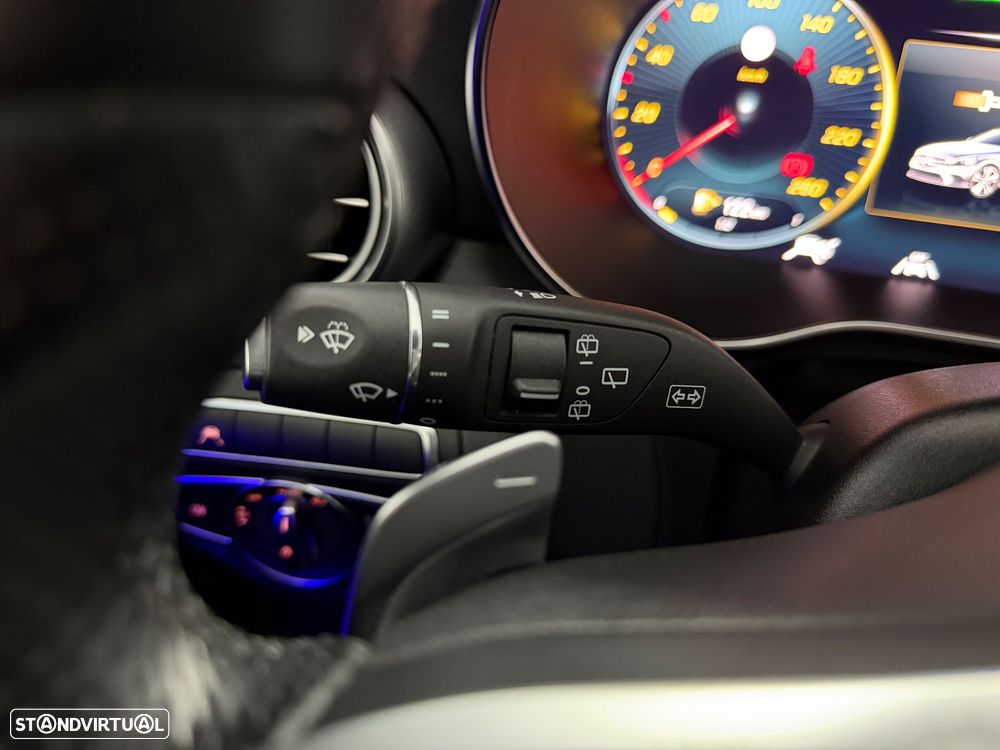 Mercedes-Benz C 300 BlueTEC Hybrid AMG Line - 25