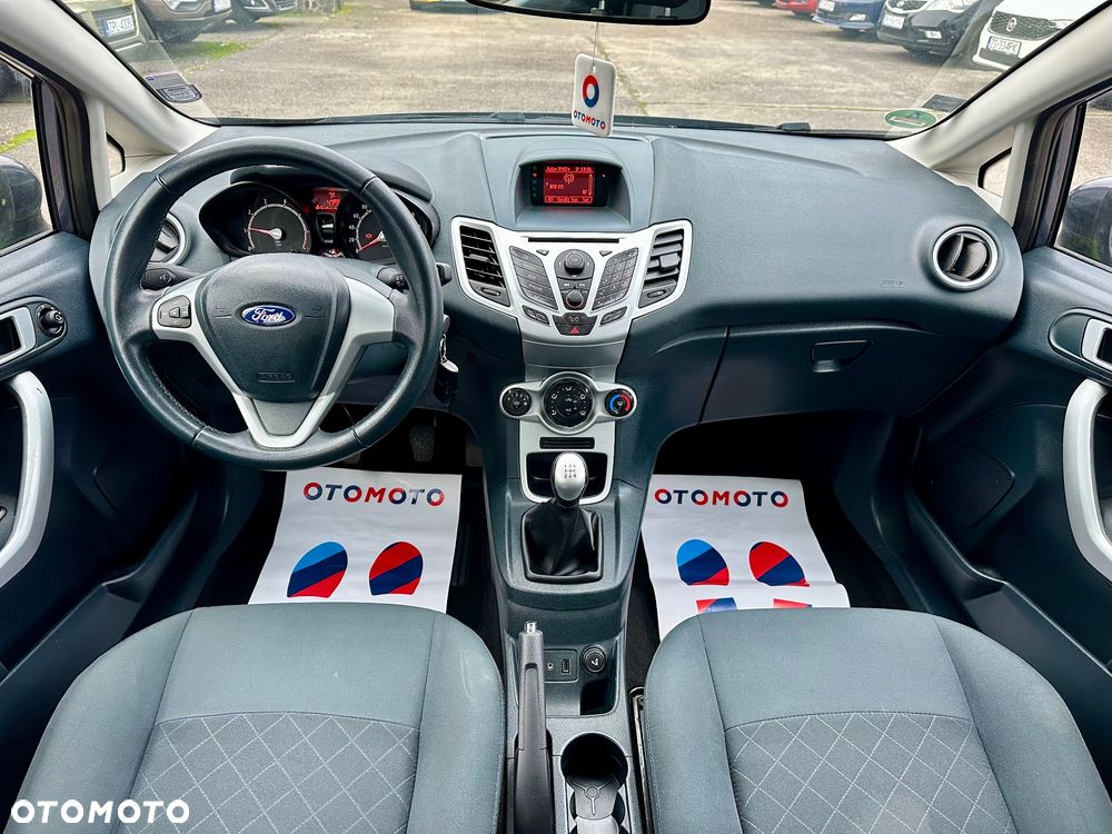 Ford Fiesta 1.25 Champions Edition - 20