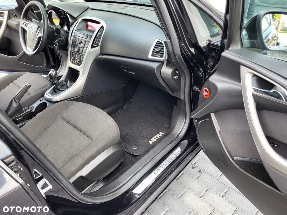 Opel Astra - 24