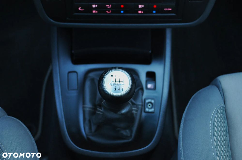 Volkswagen Sharan 2.0 TDI Exclusive Edition - 17