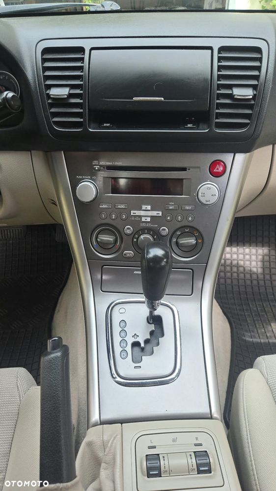 Subaru Outback 2.5i AT - 5