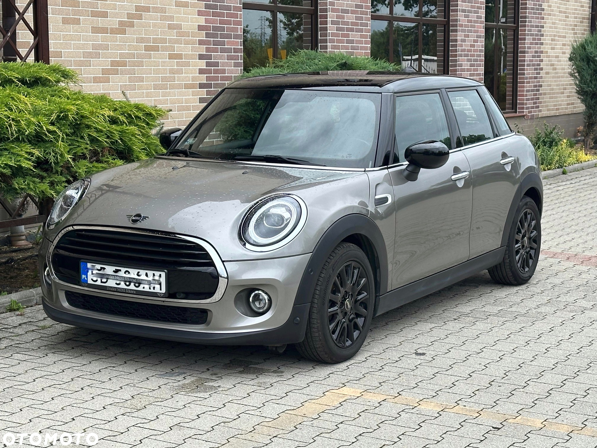 MINI Cooper Standard - 2