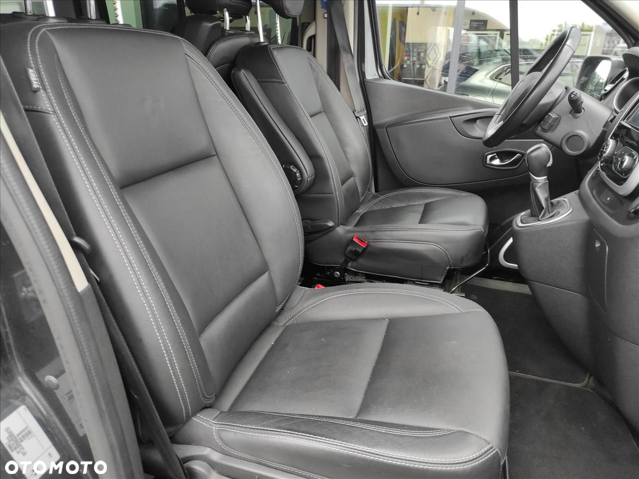 Renault Trafic Grand SpaceClass 2.0 dCi EDC - 12