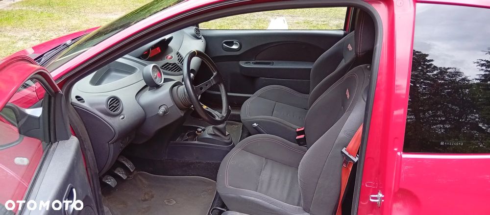 Renault Twingo 1.6 16V RS - 10