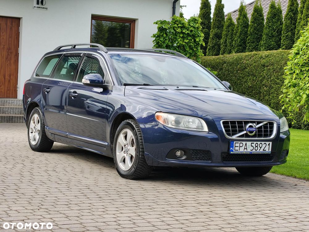 Volvo V70 2.5T Kinetic - 1
